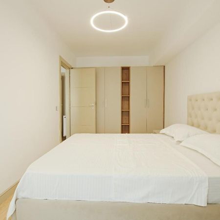 Himson-Beige Apartment Iasi Eksteriør billede