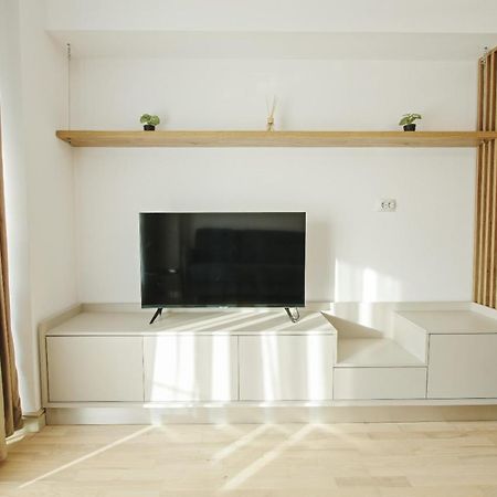 Himson-Beige Apartment Iasi Eksteriør billede