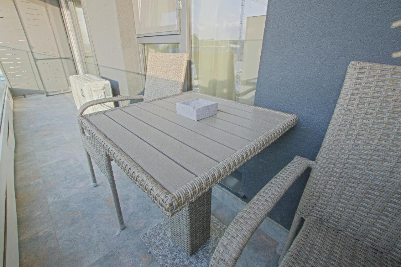 Himson-Beige Apartment Iasi Eksteriør billede