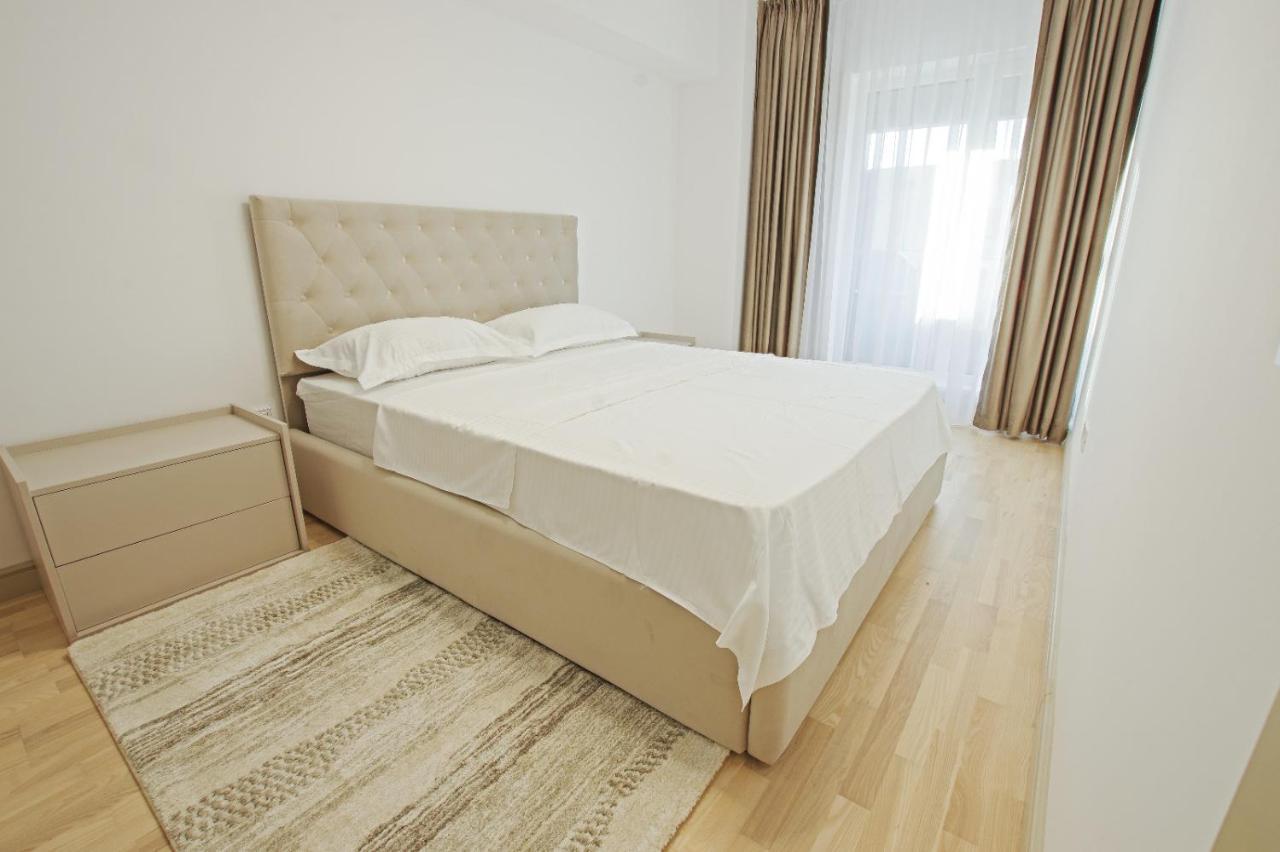 Himson-Beige Apartment Iasi Eksteriør billede